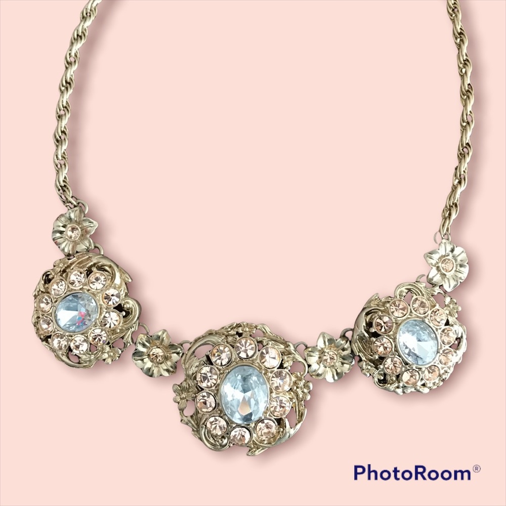 Bridgerton style Vintage gold flower necklace✨🌸